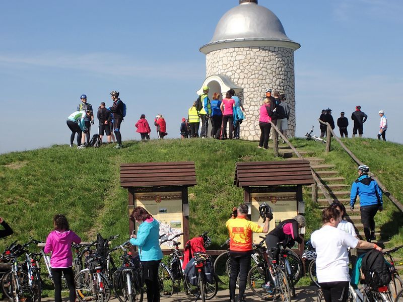 Cyklovýlet "Otvírání jara na Podluží a Hodonínsku" 22.4.2016