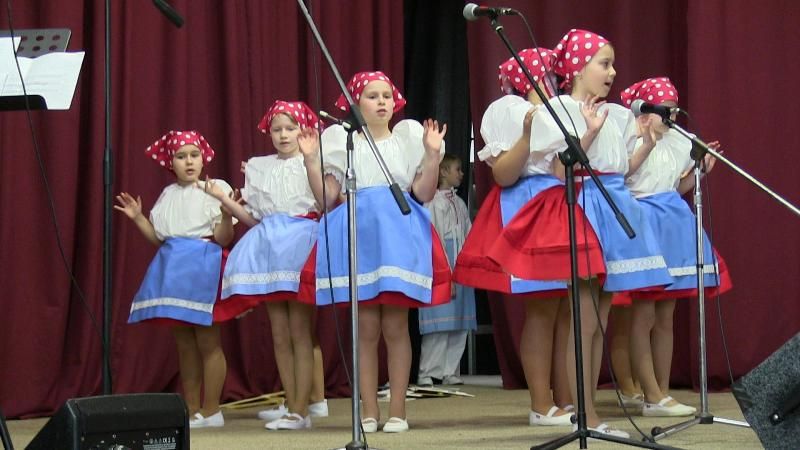 11. ročník přehlídky dětských folklorních souborů na Podluží 30.3.2015 v Moravské Nové Vsi