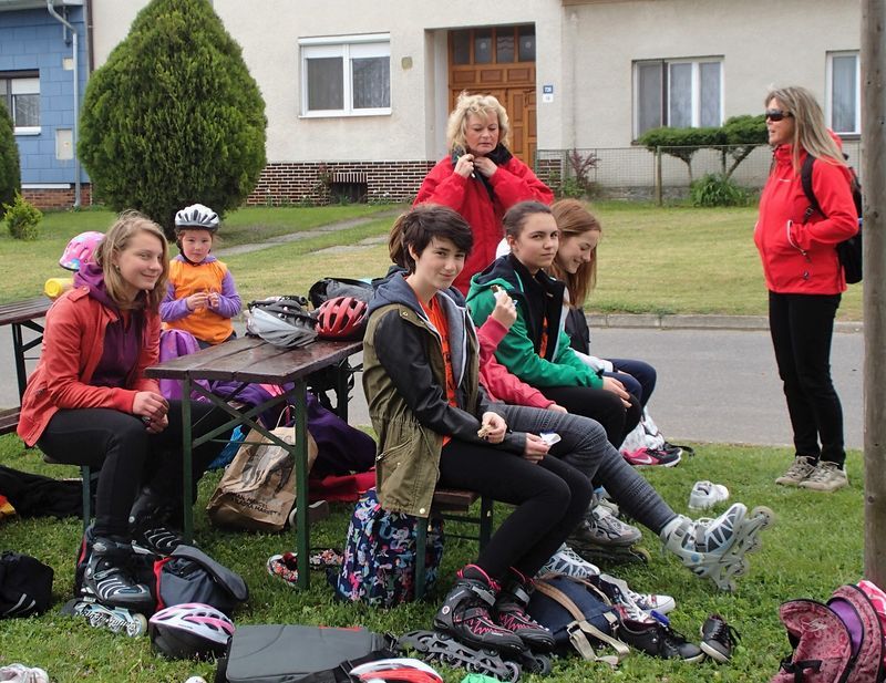 XI. ročník štafetového závodu na kolečkových bruslích 5.5.2016 v Lužících